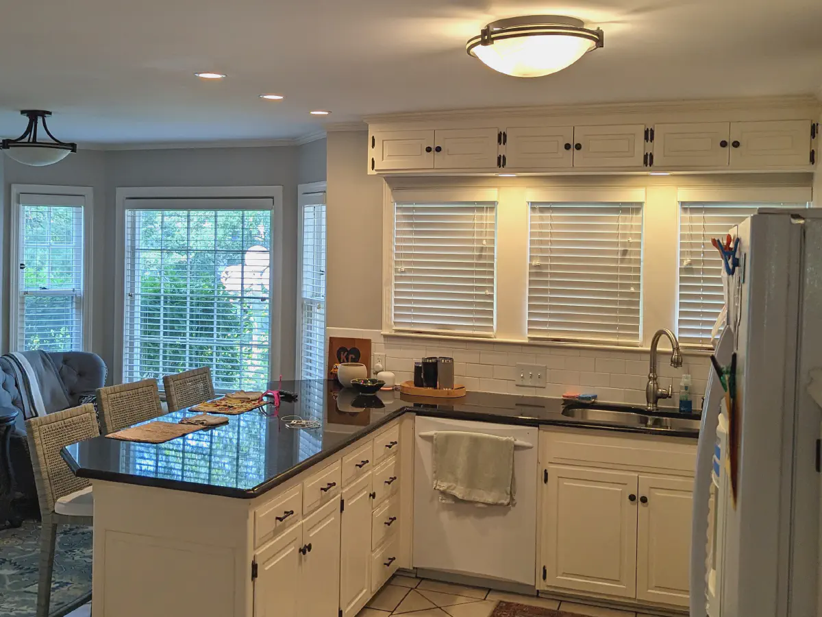 kitchen cabinet paint peninsula